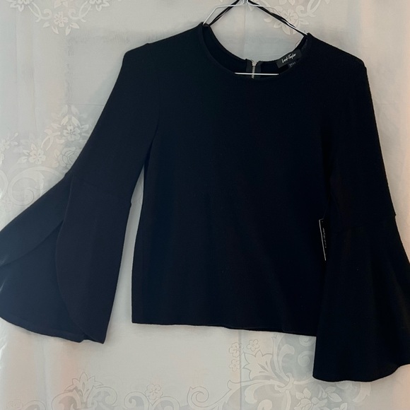 LORD & TAYLOR Black Split Bell Sleeve Crew Neck Sweater Back Zipper Size S NWT - Picture 1 of 9